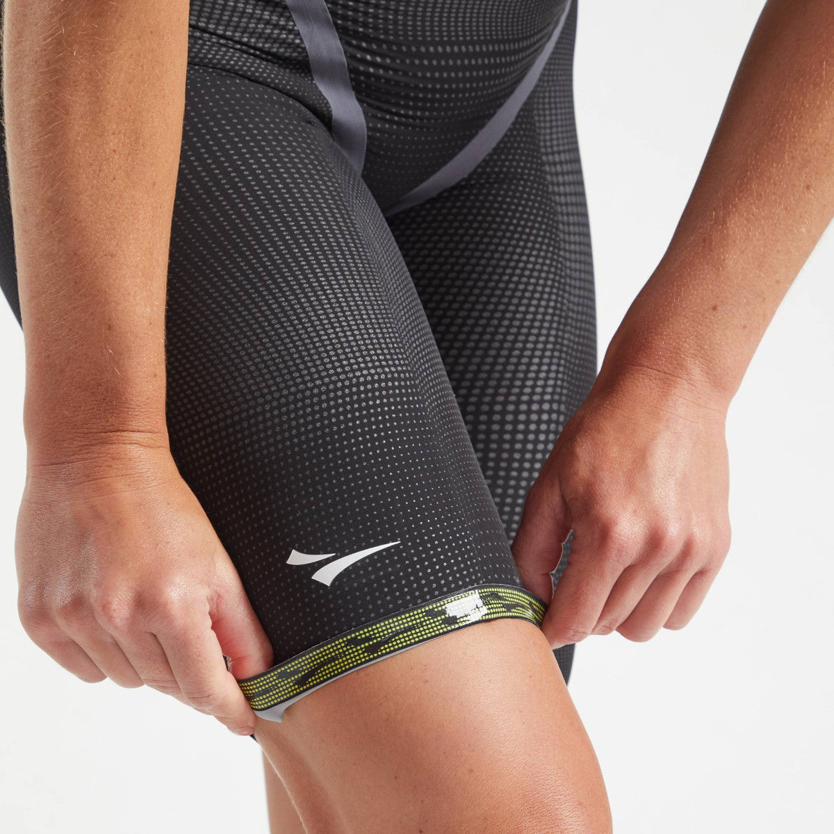 FINIS Hydro Training Hydro Hip - Cinturón De Flotación Para Entrenamiento De Natación, Talla única, Color Amarillo Y Negro